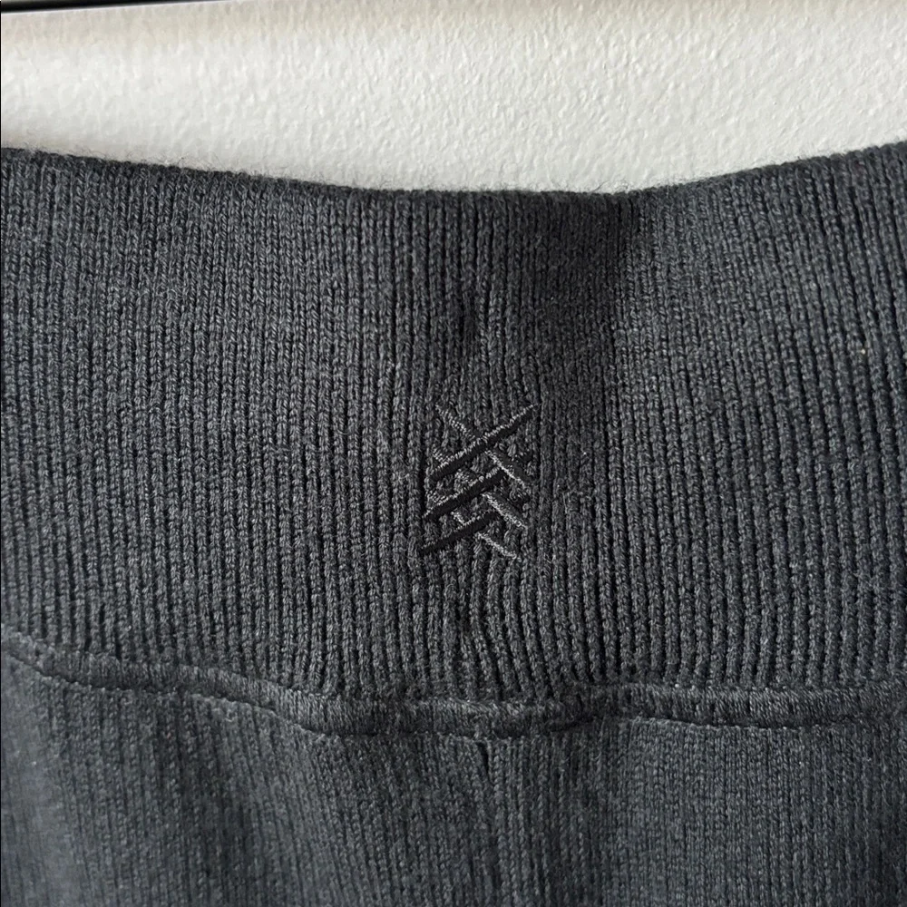 RHONE Daybreak Sweater Black Knit Joggers NWT size M